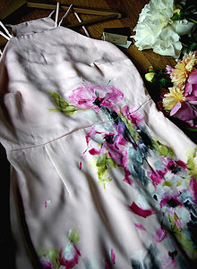 Šaty - Ručne maľované bledučko ružové šaty - 9041819_