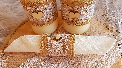 Svadobné pierka - vintage krúžok na servítky z jutoviny - 9050550_