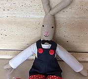 Dekorácie - párik zajac a zajačica (tmavomodro-červeno-biely) - 9055101_
