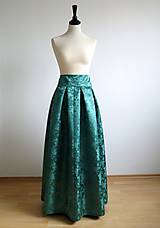 slávnostná sukňa v zelenom