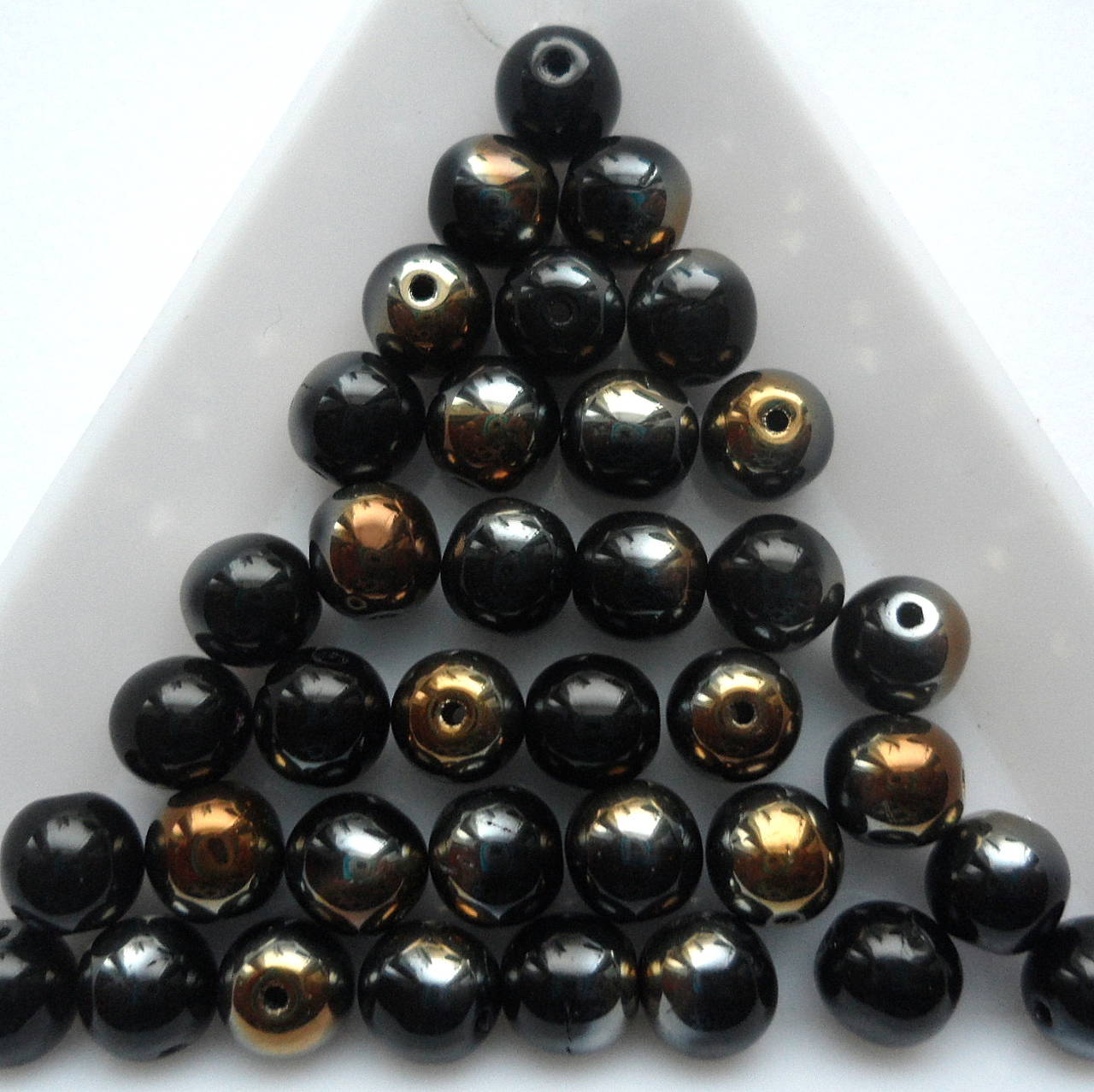 Sklenené korálky 6mm-1ks (čierna/bronz.pokov)