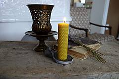 Sviečky - sviečka z včelieho vosku- stredná - 9086259_