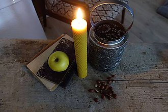 Svietidlá a sviečky - sviečka z včelieho vosku- veľká - 9086355_