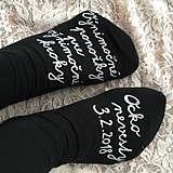 Ponožky, pančuchy, obuv - Maľované ponožky pre ocka nevesty (čierne “písaným” písmom) - 9087126_