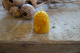 Svietidlá a sviečky - sviečka z včelieho vosku- malý úlik - 9110685_