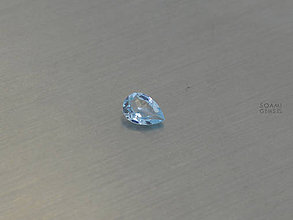 Minerály - Topás sky modrý prírodný hruška 5 x 7 mm - 9116756_