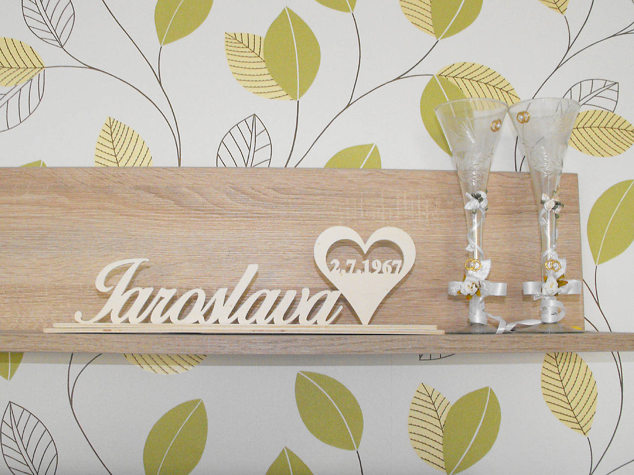 Stojan s krstným menom a dátumom