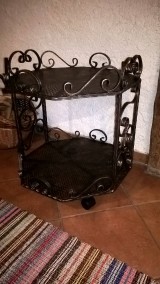 Nábytok - Kovový kovaný originálny barový stolík PILOTEK na kolieskach - 9136921_