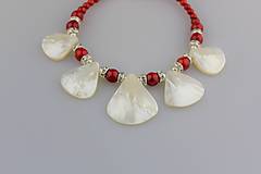 Náhrdelníky - Luxusný náhrdelník červený koral,perleť, striebro.... - 9164171_