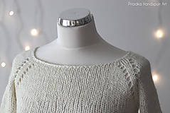 Materiál ručne robený - Ručne pradená merino vlna - PRÍRODNÁ - rôzne hrúbky a textúry (tenká,cca 100g /200m) - 9193262_