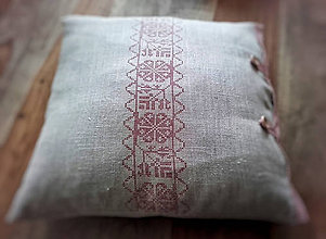 Úžitkový textil - Lněný povlak na polštář s výšivkou - 9196147_