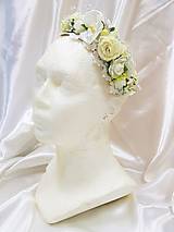 Ozdoby do vlasov - Svadobný biely kvetinový venček do vlasov so stuhou na viazačku - 9212216_
