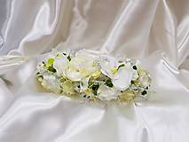 Ozdoby do vlasov - Svadobný biely kvetinový venček do vlasov so stuhou na viazačku - 9212220_