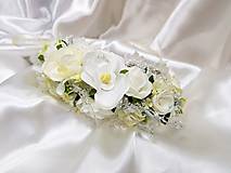 Ozdoby do vlasov - Svadobný biely kvetinový venček do vlasov so stuhou na viazačku - 9212224_
