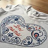 Detské oblečenie - Maľované tričko s ľudovoladený vzorom v tvare srdca a - 9217257_