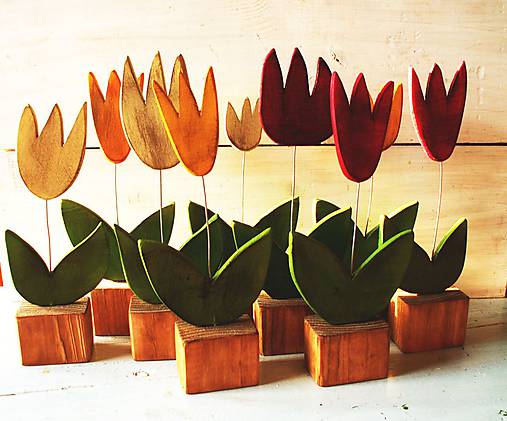 Drevené tulipány