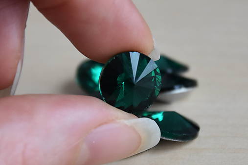  - Kabošon sklenený rivoli emerald 12mm, 0.25€/ks - 9280017_