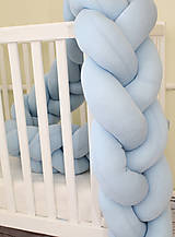 Detský textil - Modrák, zapletaný mantinel do postieľky alebo postele, viac farieb, dĺžka 50-500cm - 9300616_