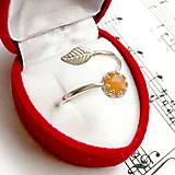 Prstene - Simple Leaf Silver Gemstone Ring Ag925 / Strieborný prsteň s minerálom  (Peach Moonstone / Broskyňový mesačný kameň fazetovaný) - 9308370_