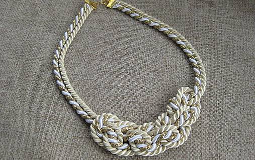 Uzlový náhrdelník 5 mm šnúra (smotanovo zlatý č. 1894)