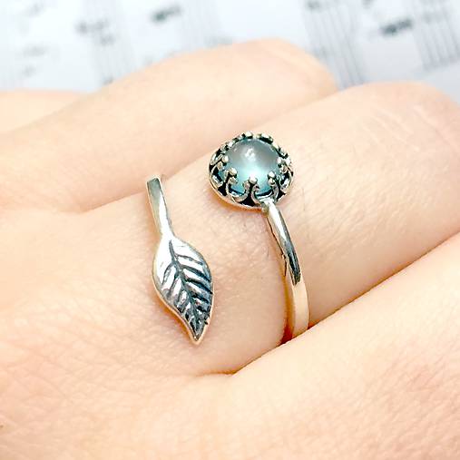 Simple Leaf Silver Gemstone Ring Ag925 / Strieborný prsteň s minerálom  (Aquamarine / Akvamarín)