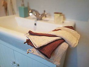 Úžitkový textil - Pletený uteráčik (do kabelky alebo ako dekorácia) - 9344832_