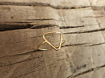 Prstene - Prstienok trojuholník zlatý - 9353282_