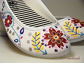 Ponožky, pančuchy, obuv - Folklórne balerínky (Hnědý květ) - 9368082_