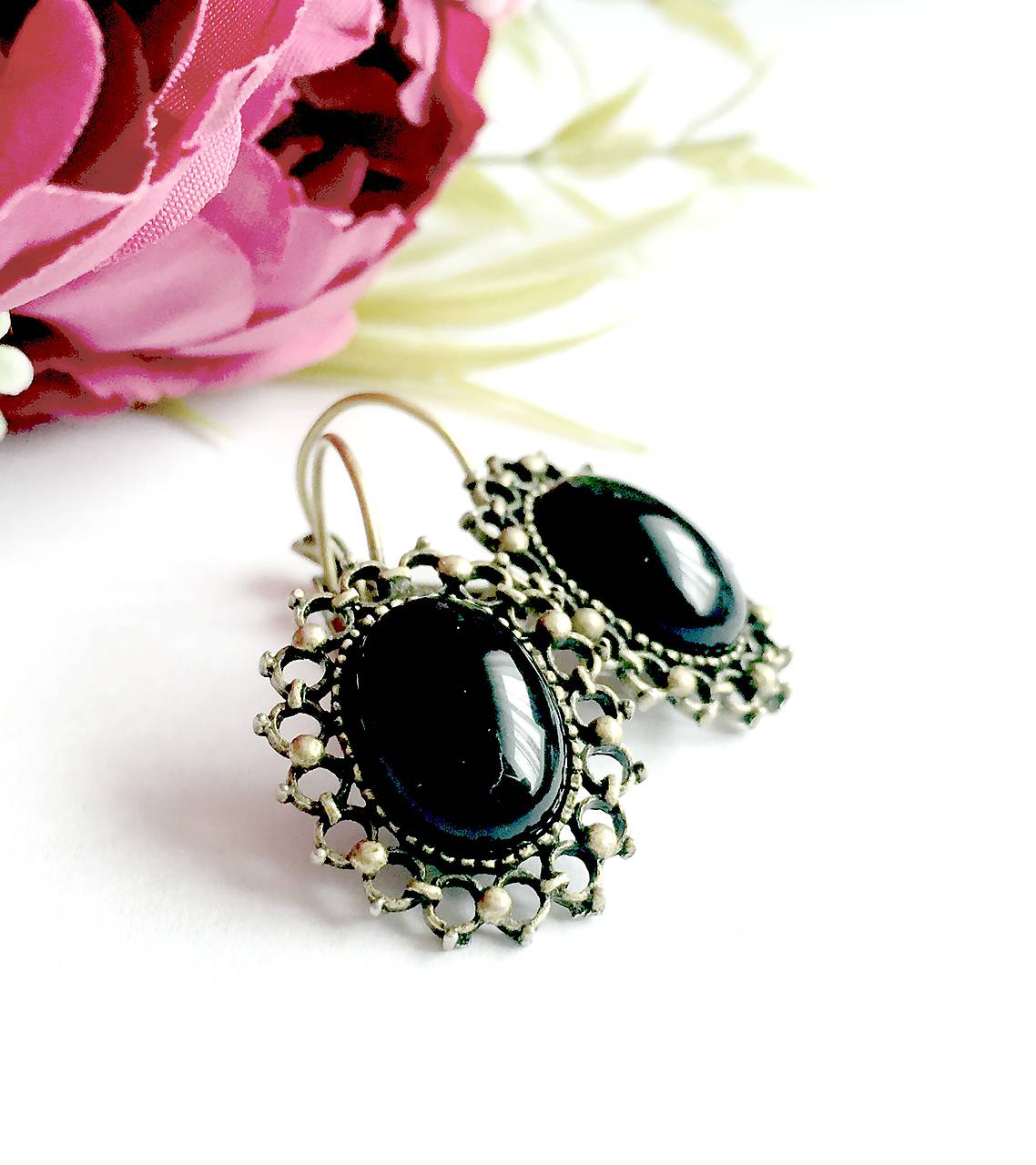 Vintage Black Onyx with Ornaments / Náušnice s prírodným ónyxom v