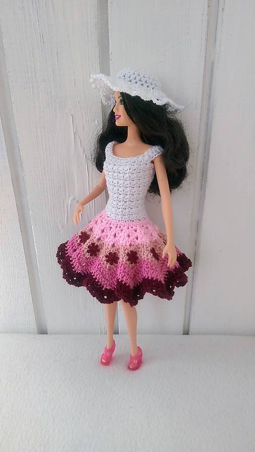  - Bieloružové háčkované šaty pre Barbie - 9451650_