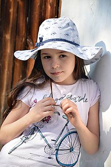 Detské čiapky - Letný klobúk jemné kvietky - 9451452_
