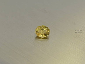 Minerály - Prírodný žltý krištáľ fantázijný brus ovál 10x8,8 mm - 9475108_