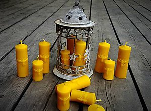 Svietidlá a sviečky - Litá svíčka se včelou  (3,5 x 11cm) - 9476431_