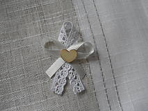 Svadobné pierka - Svadobné pierko biela čipka a ivory stuha - 9474336_