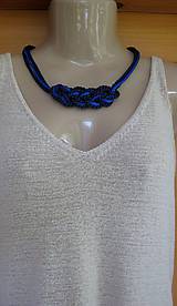 Náhrdelníky - Uzlový náhrdelník z troch šnúr (modrý č. 2028) - 9481663_