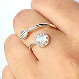 Prstene - Simple Leaf Silver Gemstone Ring Ag925 / Strieborný prsteň s minerálom  (Moonstone / Mesačný kameň) - 9500316_
