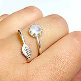 Prstene - Simple Leaf Silver Gemstone Ring Ag925 / Strieborný prsteň s minerálom  (Moonstone / Mesačný kameň) - 9500321_