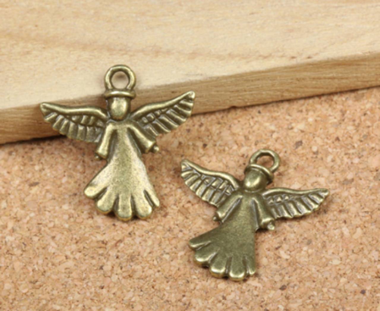 PR102 Prívesok anjelik 2x2 cm
