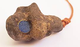 Náhrdelníky - Modrá achátová drúza v riečnom kameni - 9517958_