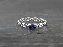 Prstene - 585/1000 zlaty prsteň s prírodným modrým zafírom - 9550156_