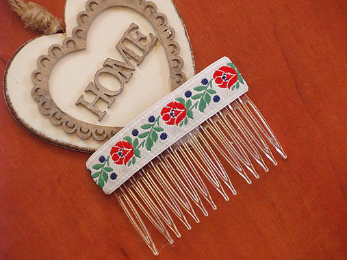 Ozdoby do vlasov - Jednoduchý biely folklórny hrebienok - 9555542_