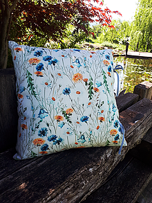 Úžitkový textil - Obliečka na vankúš Bloosoming Flowers - 9557107_