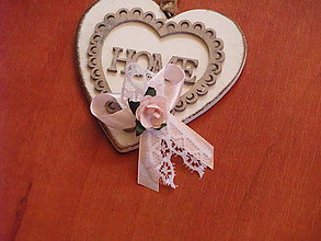 Svadobné pierka - Č. 274 Pierka s čipkou a pastelovo ružovou ružou - 9571489_