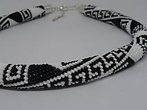 Náhrdelníky - Čierno biely náhrdelník - 9581562_