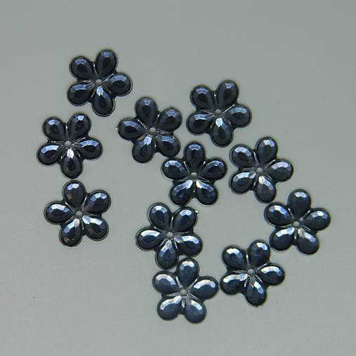 Iný materiál - 12mm Našívacie kamienky kvietky(20ks) (tmavošedé) - 9579966_