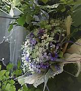 Dekorácie - svadobná kytica: z drobných lúčnych kvietkov - 9585157_
