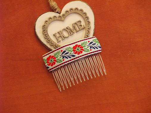 Ozdoby do vlasov - Folklórny hrebienok v bielom - 9598284_