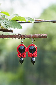Náušnice - Červeno-čierne náušnice - soutache earring - 9604467_