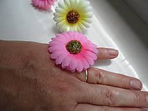 Prstene - jednoduchý kvetinový prstienok-VYPREDAJ - 9607765_