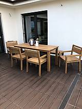 Dubový jedálenský stôl a stoličky 